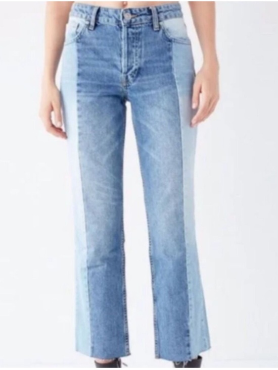 Urban Outfitters Denim - BDG Urban Outfitters Jessye Two-Tone
Patchwork Jeans Blue Size 27